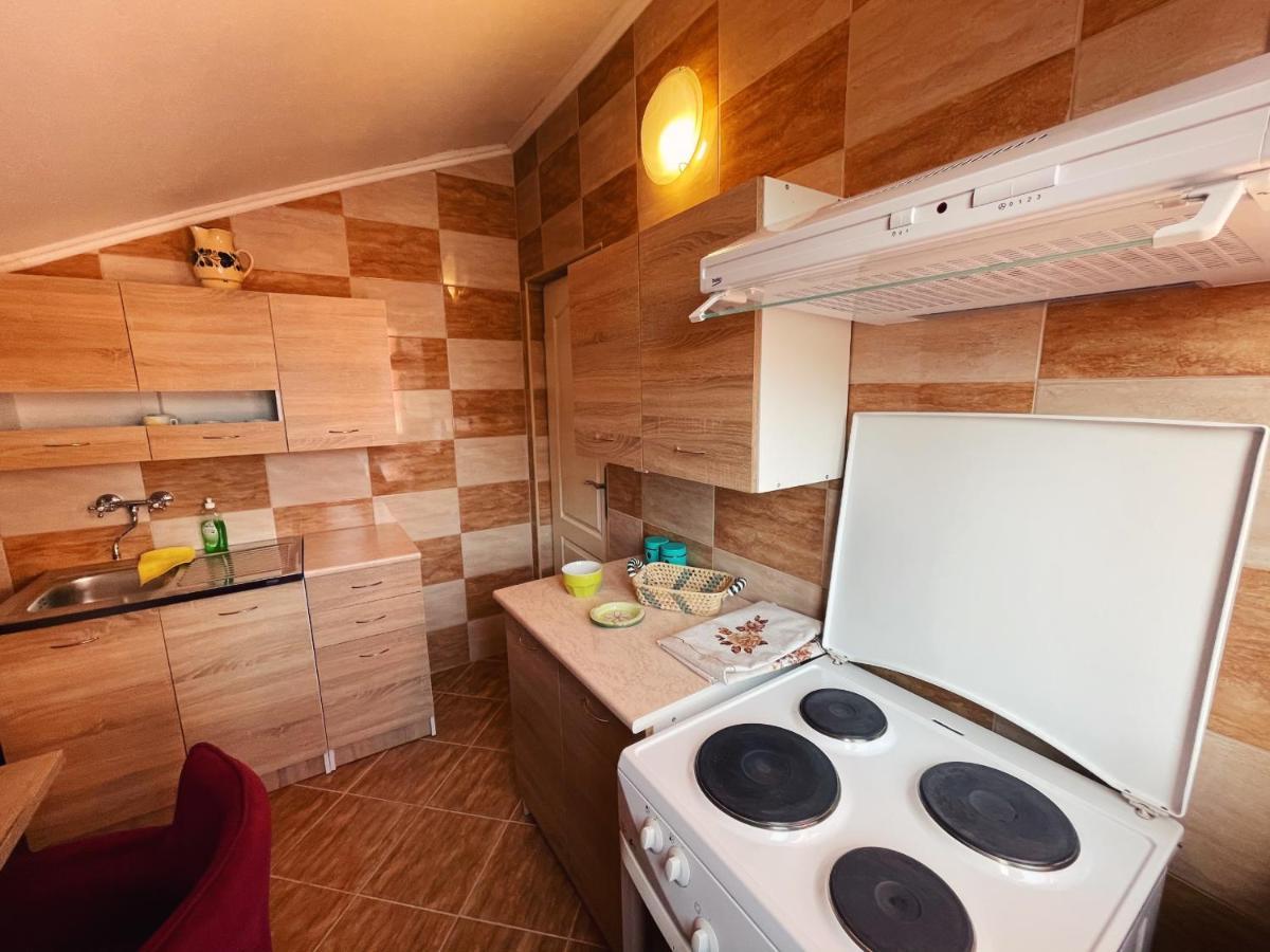 Vila Duricic 300M Od Mora Otel Ðenovići Dış mekan fotoğraf