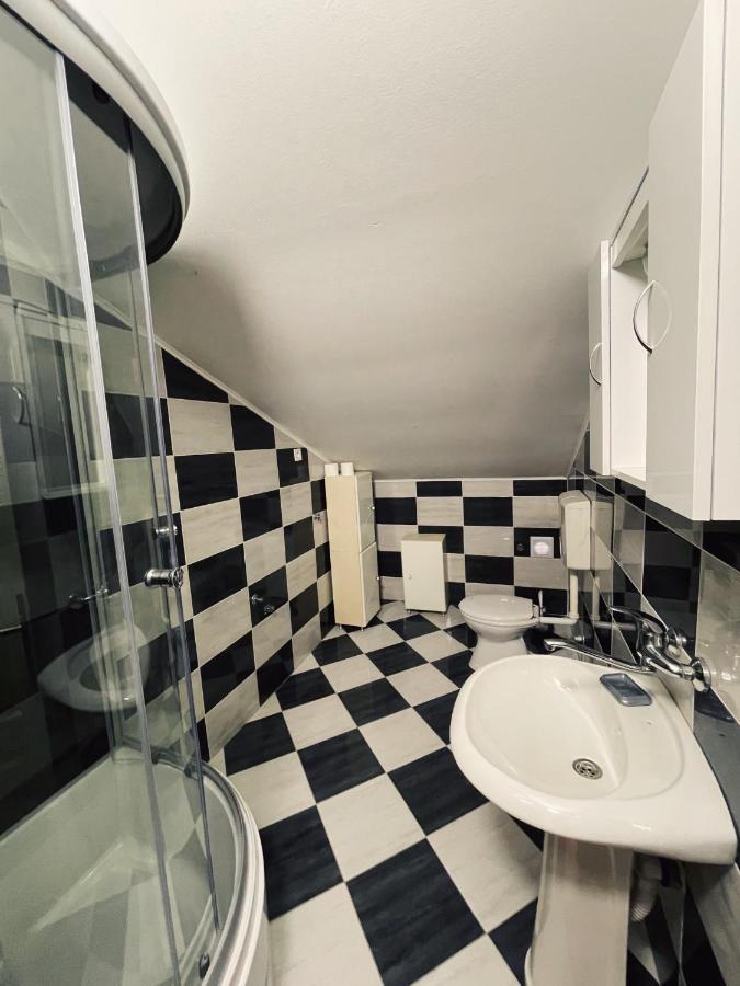 Vila Duricic 300M Od Mora Otel Ðenovići Dış mekan fotoğraf