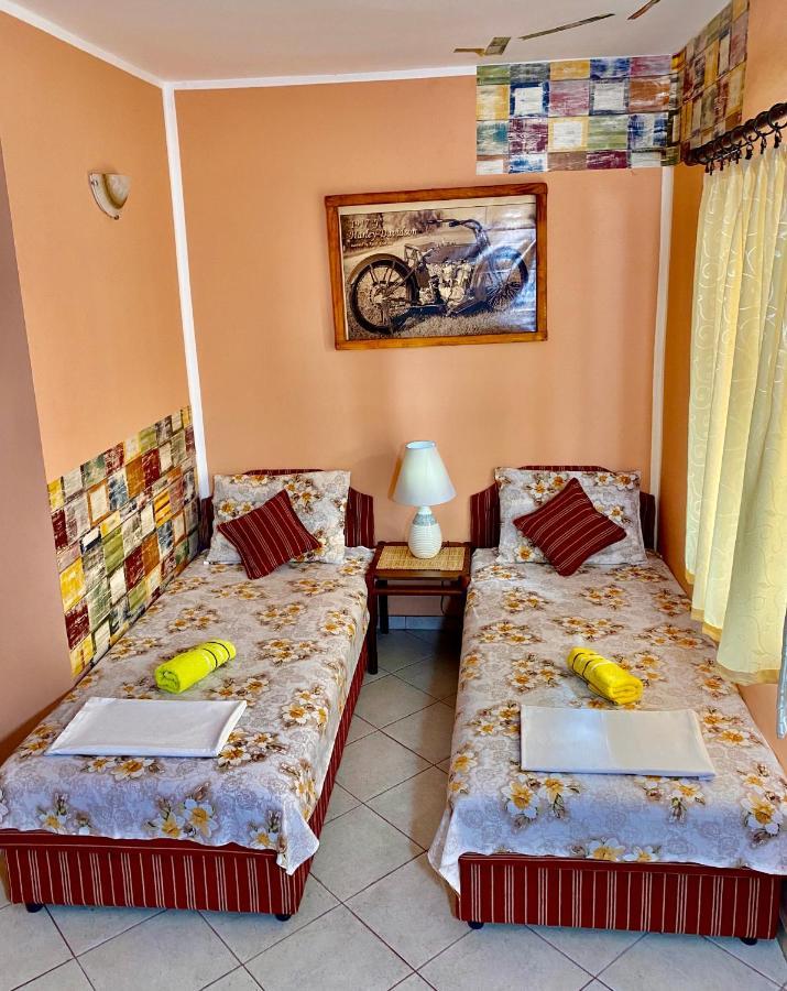 Vila Duricic 300M Od Mora Otel Ðenovići Dış mekan fotoğraf