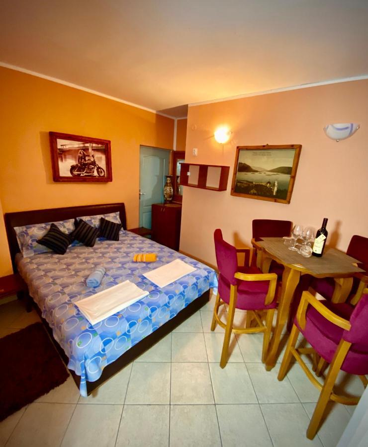 Vila Duricic 300M Od Mora Otel Ðenovići Dış mekan fotoğraf