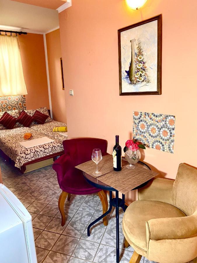 Vila Duricic 300M Od Mora Otel Ðenovići Dış mekan fotoğraf