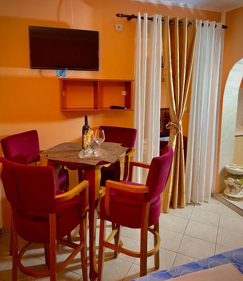 Vila Duricic 300M Od Mora Otel Ðenovići Dış mekan fotoğraf